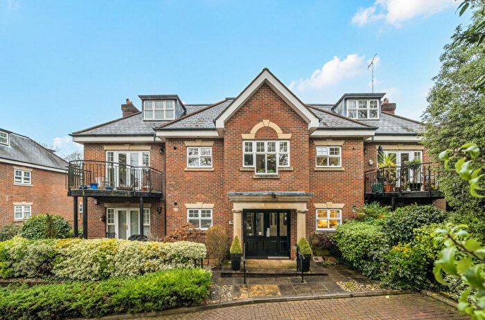 2 Bedroom Flat For Sale In The Chantries, Uxbridge Road, Stanmore, HA7