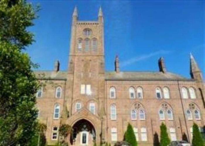 2 Bedroom Flat To Rent In The Residence, Kershaw Drive, Lancaster LA1