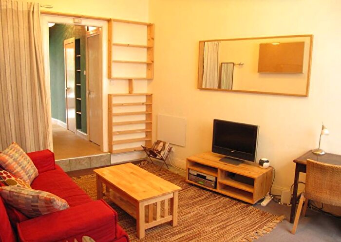 1 Bedroom Flat To Rent In Duke Street, Edinburgh, EH6