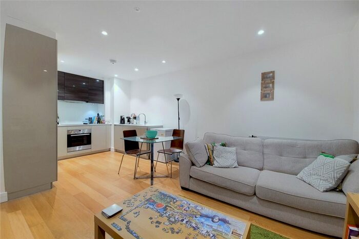 1 Bedroom Flat To Rent In Barking Road, Canary Wharf, E16