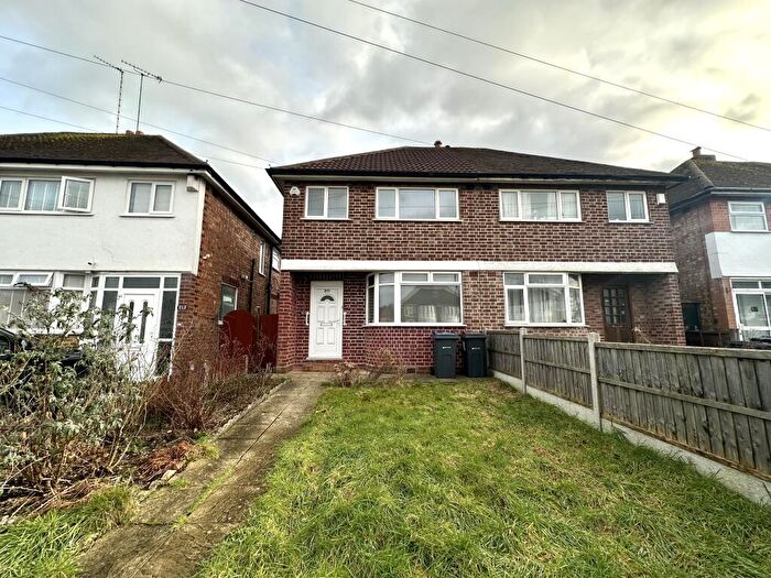 3 Bedroom Semi-Detached House To Rent In Church Road, Sheldon, B26