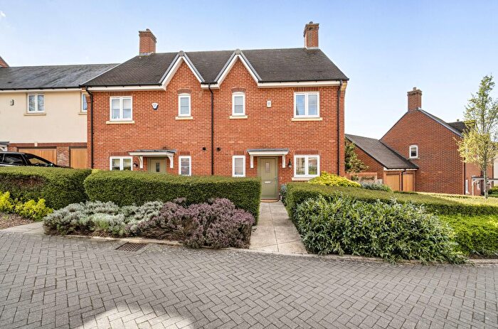 3 Bedroom Semi Detached House For Sale In Betony Rise, Warfield, RG42