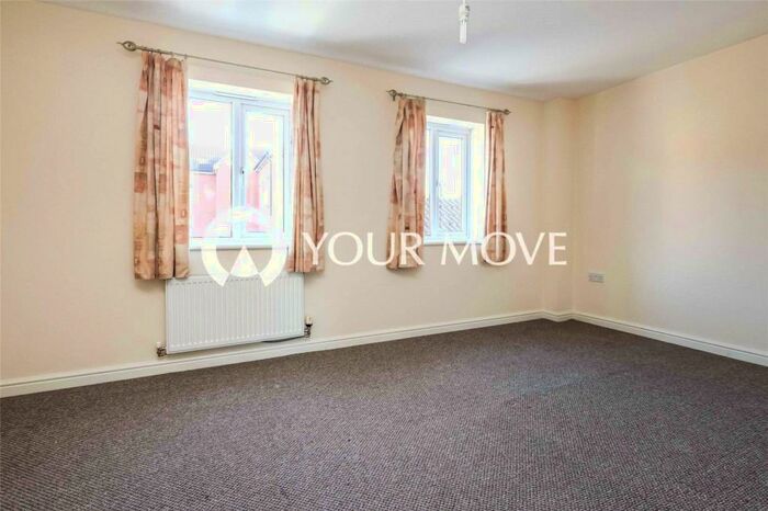 3 Bedroom Semi-Detached House To Rent In Forge Avenue, Bromsgrove, Worcestershire, B60