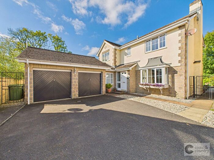 4 Bedroom Detached House For Sale In Tremlett Grove, Ipplepen, TQ12