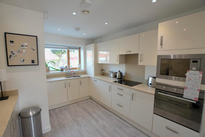 2 Bedroom Terraced House To Rent In Wilford Crescent West, Nottingham, NG2