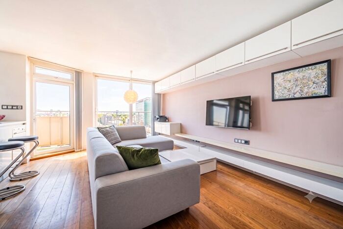 2 Bedroom Flat For Sale In Campden Hill Towers, Notting Hill Gate, London, W11