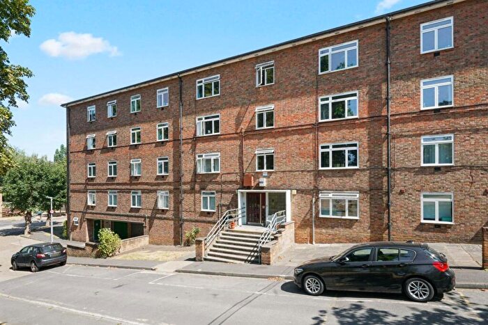 3 Bedroom Terraced House To Rent In Sydenham Hill, Sydenham Hill, London, SE23