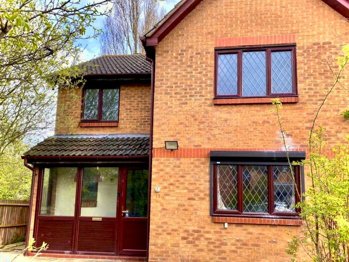 5 Bedroom Detached House To Rent In Thornton Heath, Surrey, CR7