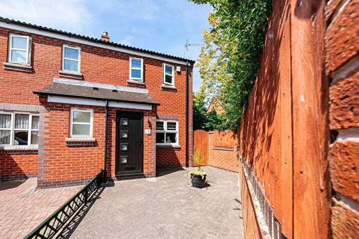 2 Bedroom Semi-detached House For Sale In Bryony Road, Hamilton, Leicester, LE5