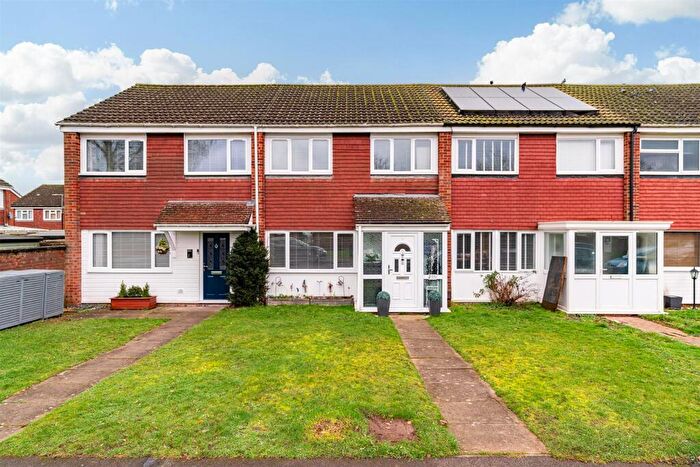 3 Bedroom Terraced House For Sale In Longmead, Woolmer Green, SG3