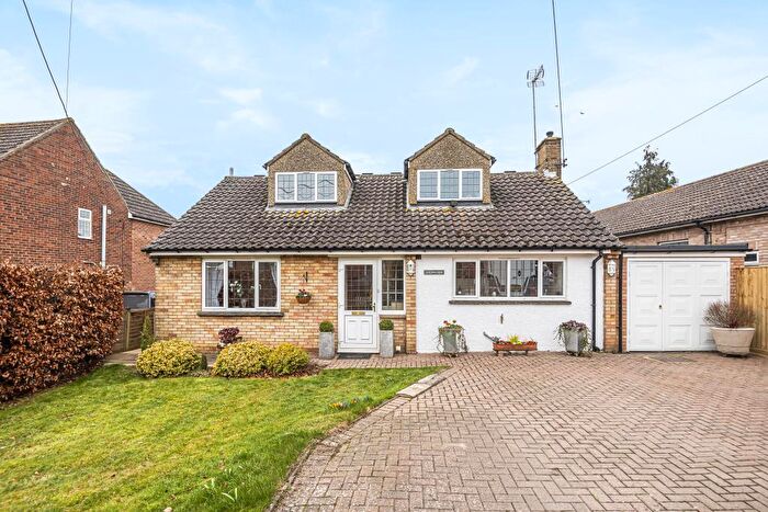 4 Bedroom Detached House To Rent In Farmoor, Oxforshire, OX2