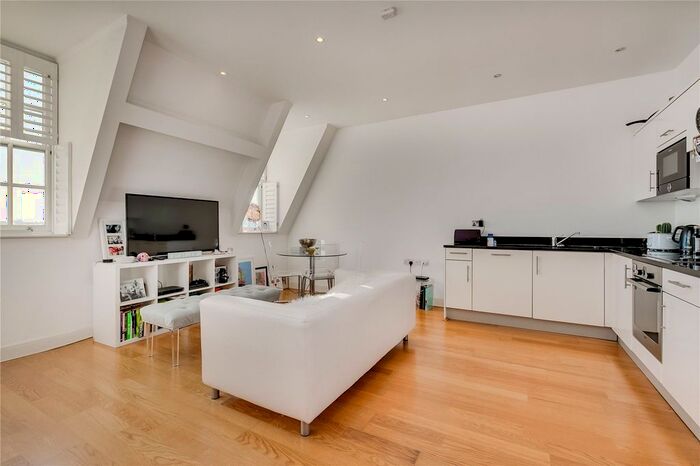 1 Bedroom Flat To Rent In Clapham Common South Side, London, SW4