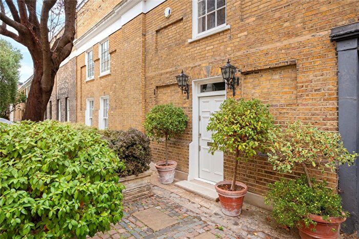 4 Bedroom Detached House For Sale In Hyde Park Gardens, London, W2