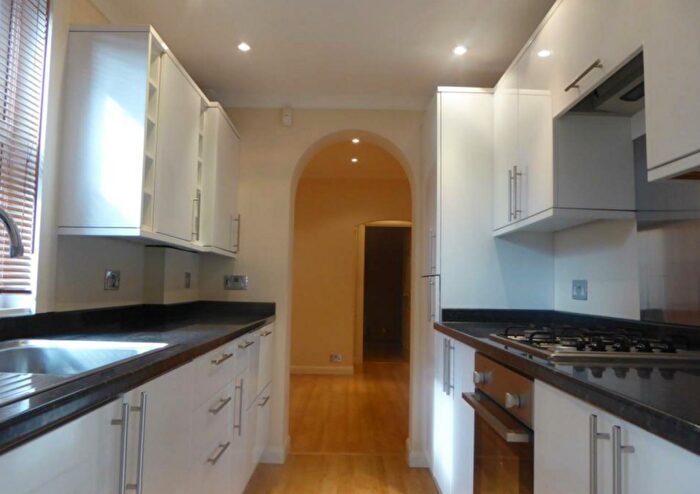 1 Bedroom Flat To Rent In Liverpool Road, Reading, RG1