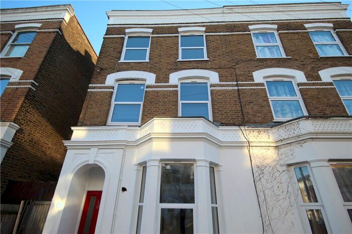 Studio To Rent In Essex Road, London, W3