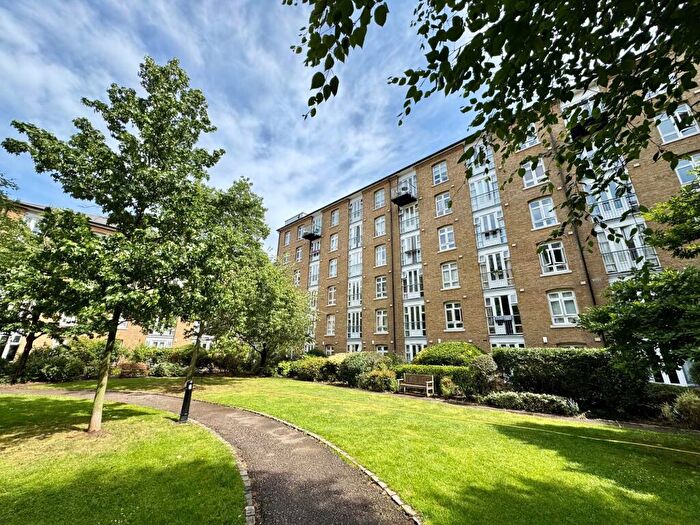1 Bedroom Apartment To Rent In Park East Building, Bow Quarter, London, E3