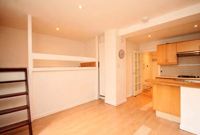 Studio To Rent In Kentish Town Road, Camden Town, NW1