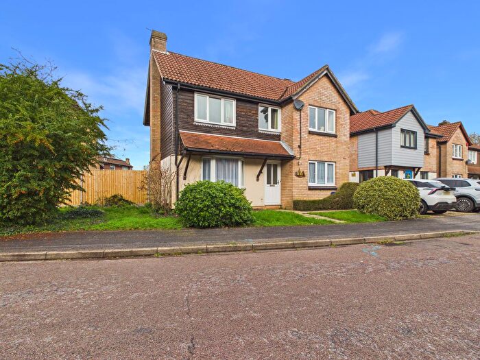 4 Bedroom Detached House To Rent In Bishops Gate, Titchfield Common, PO14