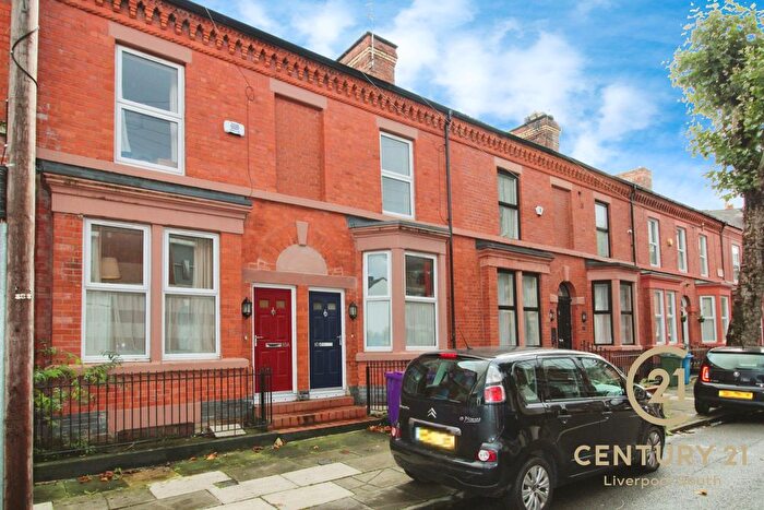 2 Bedroom Terraced House To Rent In Cairns Street, Toxteth, Liverpool, L8