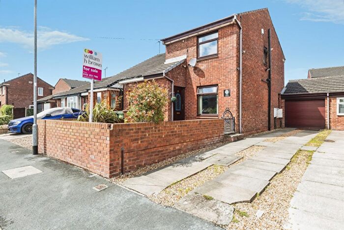 2 Bedroom Semi-Detached House For Sale In Worcester Avenue, Leeds, LS10