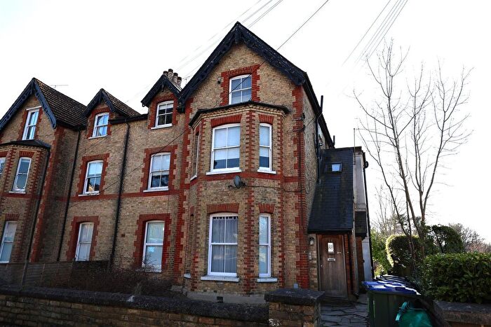 2 Bedroom Flat To Rent In Granville Road, Sevenoaks, TN13