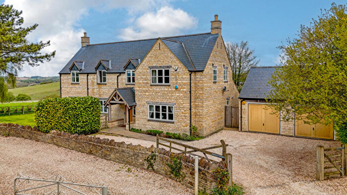 4 Bedroom Detached House For Sale In Cockley Road Farthinghoe Brackley, Northamptonshire, NN13