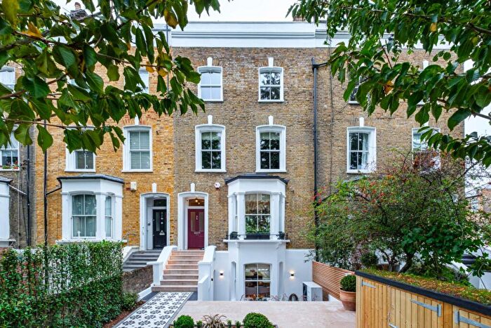 5 Bedroom Terraced House For Sale In Highbury Grange, Highbury, N5