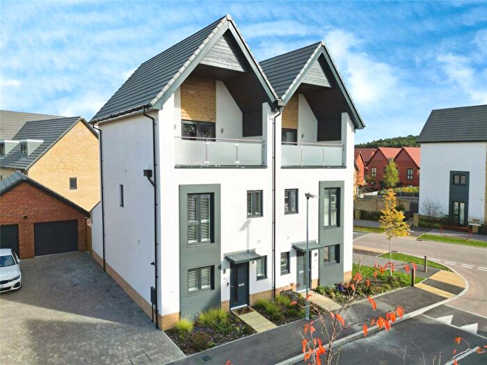 4 Bedroom Semi-Detached House For Sale In Dunlop Row, Crowthorne, Berkshire, RG45