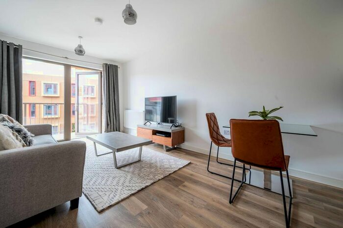 1 Bedroom Flat To Rent In Wey Corner, Guildford, Guildford, GU1