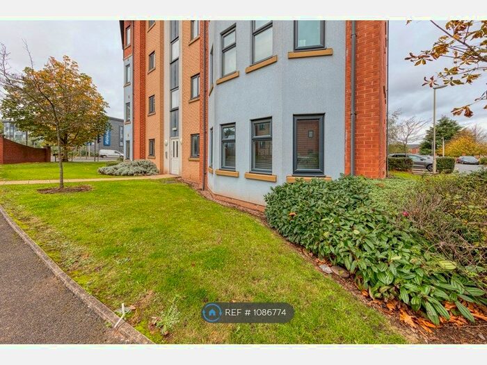 2 Bedroom Flat To Rent In Pages Croft, Dudley DY1