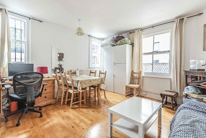 2 Bedroom Flat To Rent In Wandsworth High Street, Wandsworth, SW18