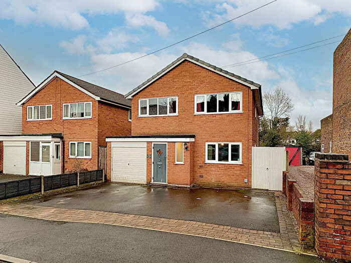 4 Bedroom Detached House For Sale In Kings Road, Sedgley, DY3