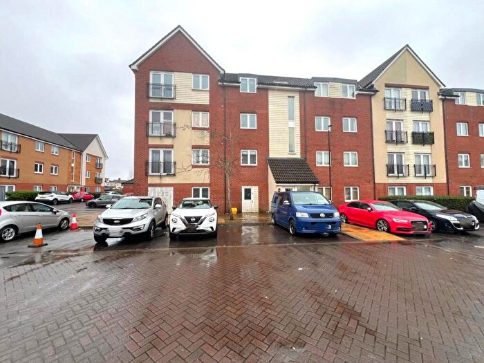 2 Bedroom Apartment For Sale In Hollybrook Park, Speedwell, Bristol, BS15