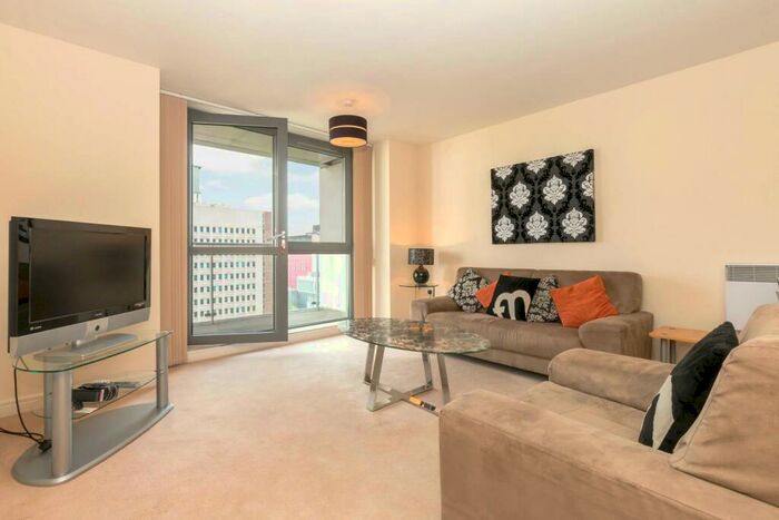 2 Bedroom Apartment To Rent In Centenary Plaza, Holliday Street, B1