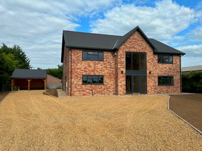 4 Bedroom Detached House To Rent In Main Road, Three Holes, Wisbech, PE14