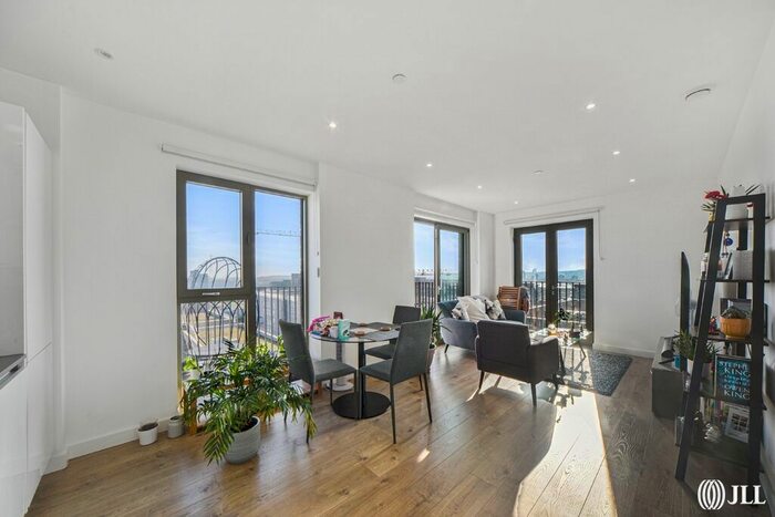 1 Bedroom Flat To Rent In Atlantis Avenue, London, E16