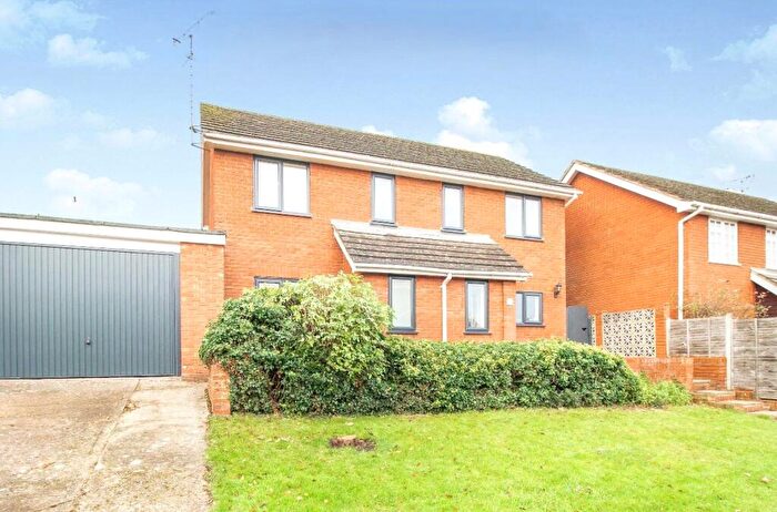 4 Bedroom Detached House To Rent In Cottage Grounds, Stone, HP17