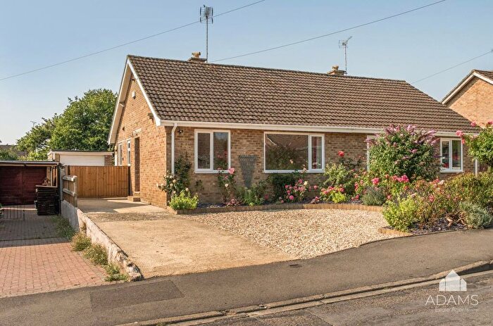 2 Bedroom Semi Detached Bungalow For Sale In Gervase Road, Winchcombe, Cheltenham, GL54