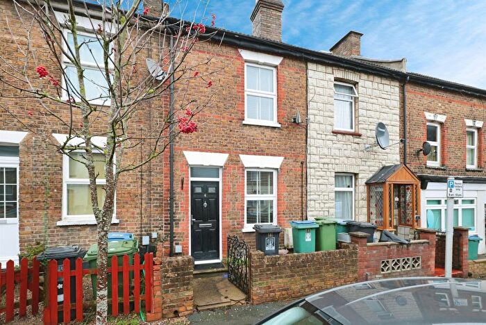 2 Bedroom Terraced House For Sale In Cross Street, Watford, WD17