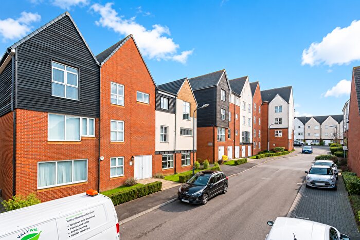 4 Bedroom Terraced House To Rent In Cloudeseley Close, Sidcup, DA14
