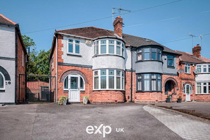 3 Bedroom Semi Detached House For Sale In Braemar Road, Solihull, B92