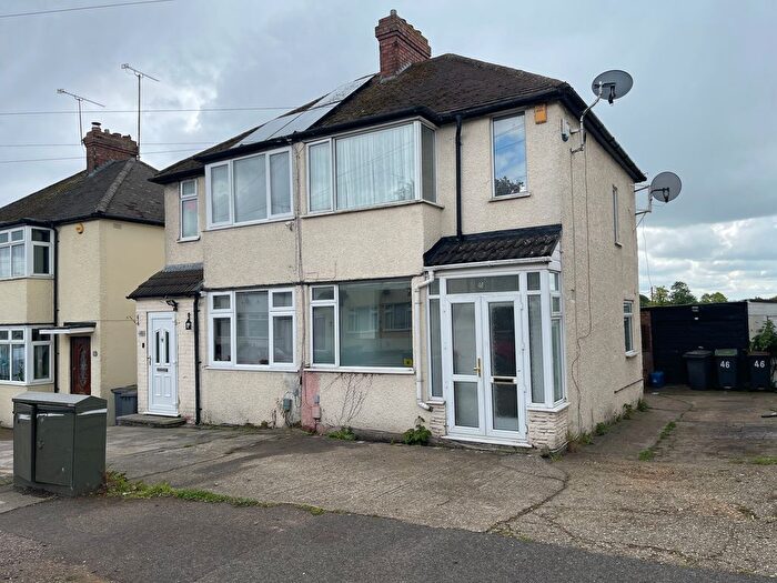 2 Bedroom Semi-Detached House To Rent In Fourth Avenue, Luton, LU3