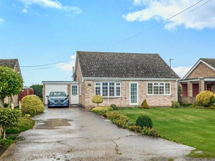 2 Bedroom Detached Bungalow For Sale In The Avenue, Friskney, Boston PE22