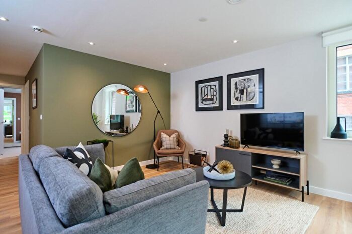 2 Bedroom Apartment To Rent In The Tilt Works, Sheffield Sheffield, S3
