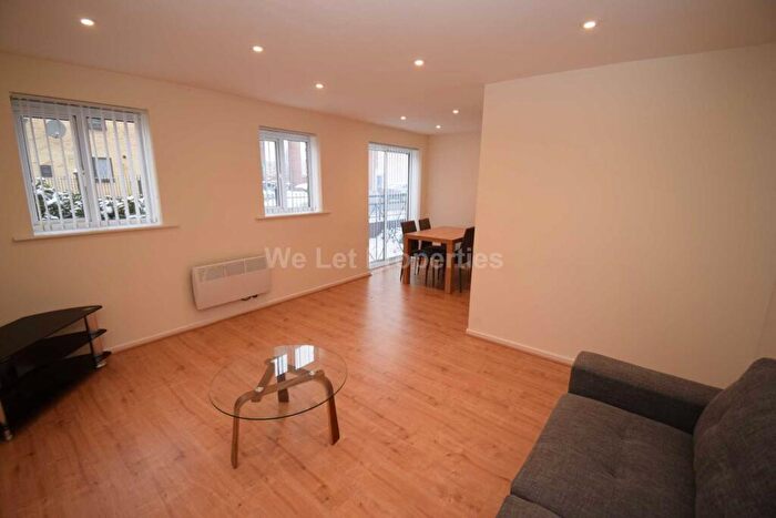 2 Bedroom Apartment To Rent In Stretford Road, Hulme, M15