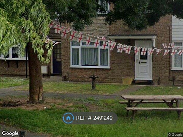 3 Bedroom End Of Terrace House To Rent In Devon Way, Canvey Island, SS8