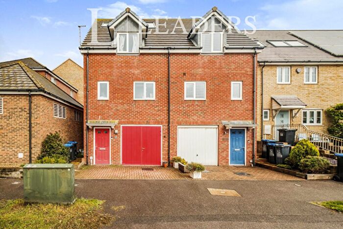 3 Bedroom Terraced House To Rent In Harbour Way, BN43