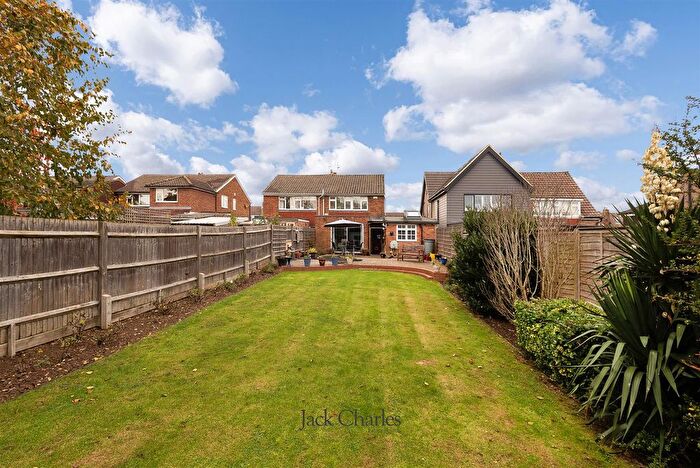 3 Bedroom Semi Detached House For Sale In Framley Road, Tonbridge, TN10