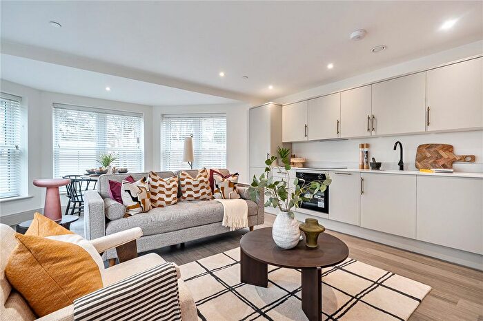 2 Bedroom Flat For Sale In Durley Road, Bournemouth, Dorset, BH2