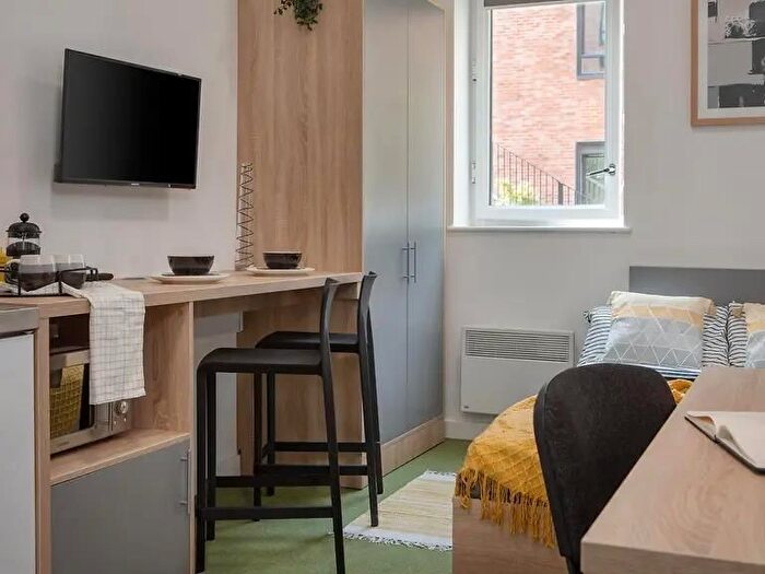 Studio To Rent In Cliveland Street, Birmingham, B19